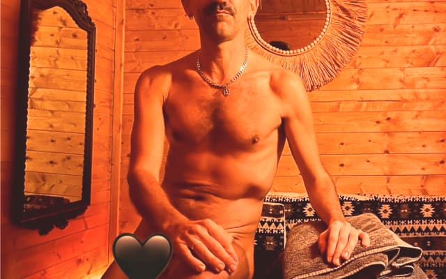 The Old Cottage-QUEEN De massagenaturist NaturistB&B Massage& Sauna