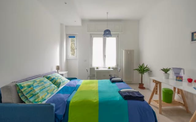 Bright space among Roman baroque palaces