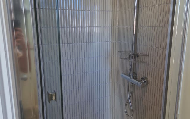 Patrick's listing on misterb&b - Private shower