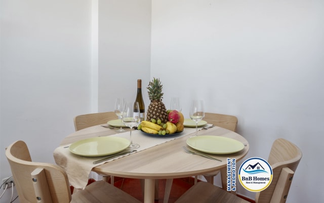BnB Homes apartment with cory Terrace & Swimming pool