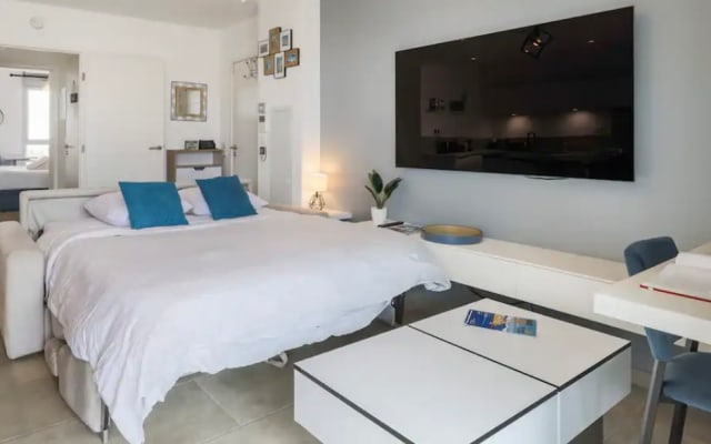 Q&R Renting- Canapé-lit Climatisé Parking Mer - Photo 17