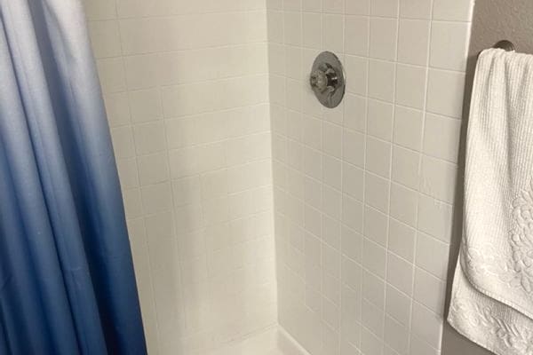 Now available 2026 - Awesome guest room near Palms and Las Vegas Strip - Picture 9
