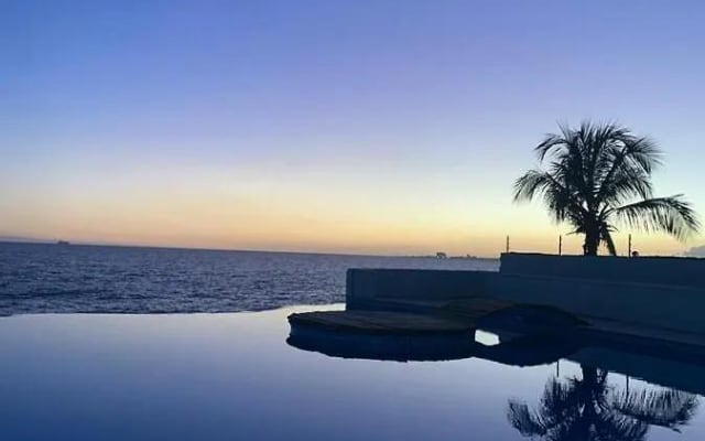 “Arrecife” — Your Caribbean Oasis