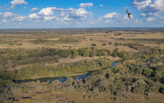 100-Hektar-Ranch in Smithville Tx.