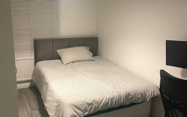 Stylish 1-Bed Flat Earl's Court