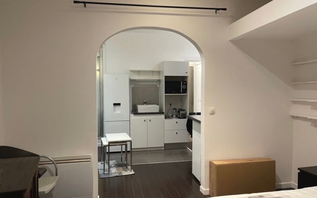 Bel appartement au coeur du quartier historique de Montmartre à Paris