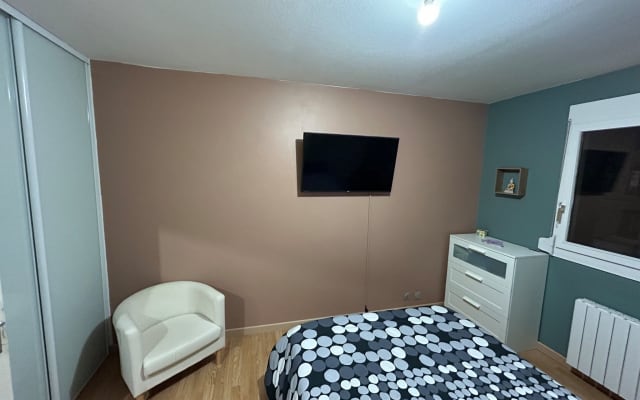 Beautiful apartment close to transport links