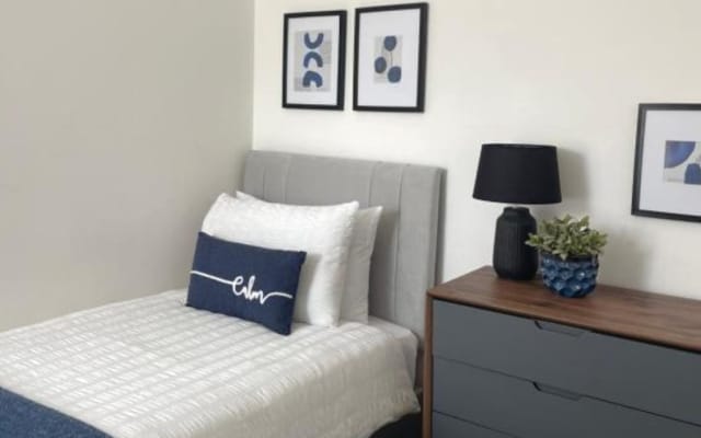 4-BR Stunning Home, Southsea w/ Garden
