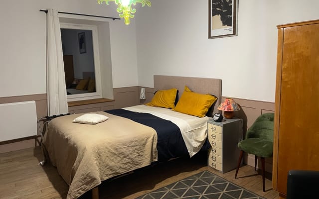 Une chambre à la campagne -Correze
