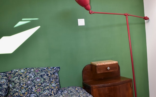 Chambre à louer avec mezzanine dans un magnifique village médiéval .