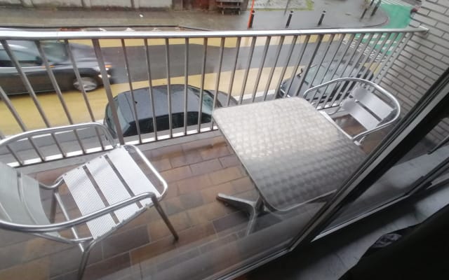 Accogliente appartamento ristrutturato con stanze e camera da letto in comune a Audenaerde
 - Foto 7