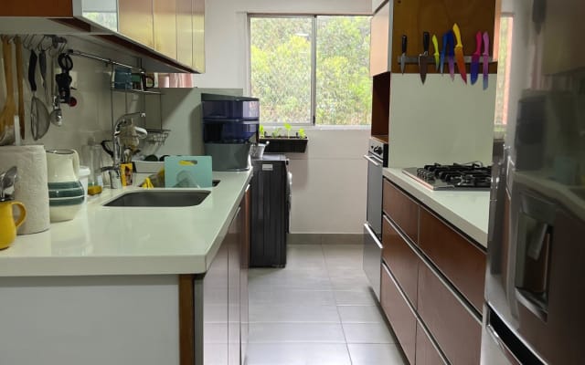 Habitación en apartamento en Castropol (Poblado)