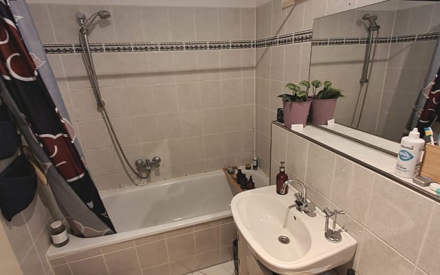Urige / ruhige Studio-Wohnung - Neukölln (U8 Boddinstr.)