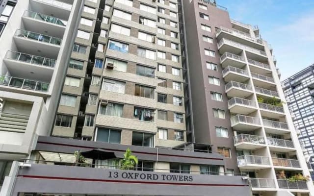 Spazioso monolocale con piscina e a due passi da Oxford St.