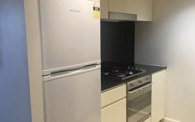 Spacieux 1 bdm apt avec piscine, gym et parking interne - Photo 7