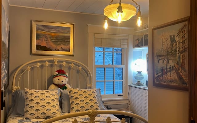 Suite confortable de deux pièces à quelques pâtés de maisons de la...