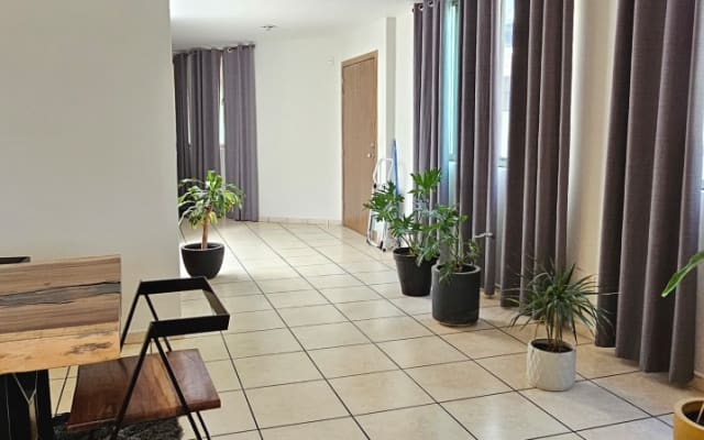 Chambre privée confortable avec salle de bain