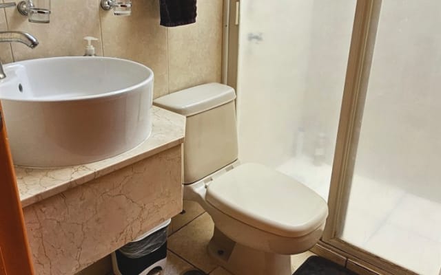 Chambre privée confortable avec salle de bain