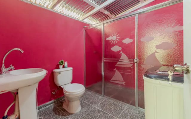 Manuél's listing on misterb&b - Bathroom with washer