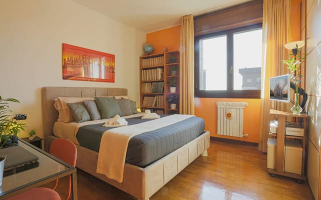 * South Milan Double Room, Private Bathroom *