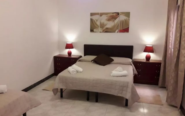 Chambre privée triple près de la mer
