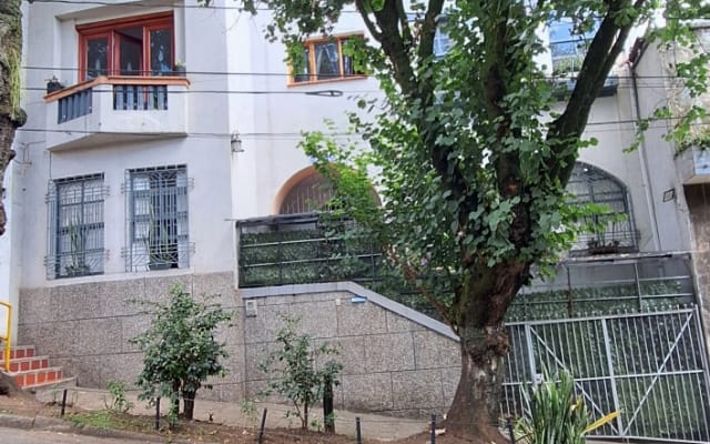 El Castillo Hostal, espacio centrico, comodo y libre para parches LGBT