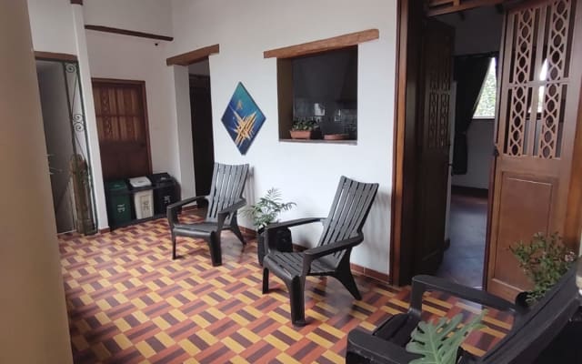 El Castillo Hostal, espacio centrico, comodo y libre para parches LGBT