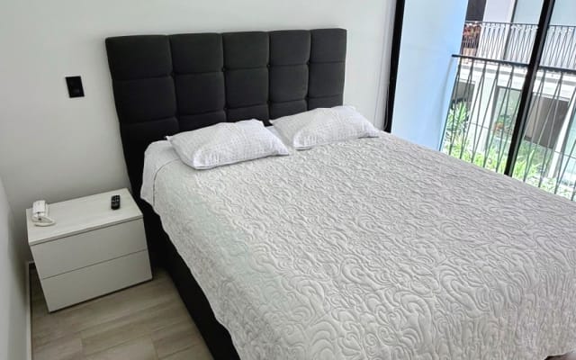 Brand new apartment in Miraflores, 1 block from the Malecon. - Picture 3