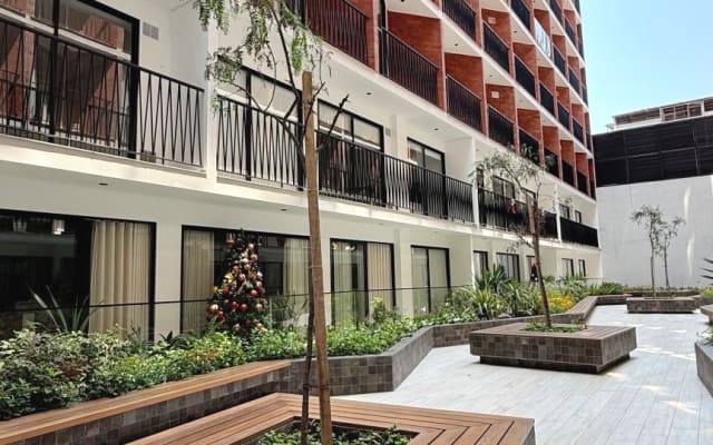 Brand new apartment in Miraflores, 1 block from the Malecon. - Picture 4