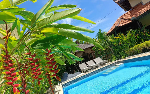 Villa Layang Bulan, maison d'hôtes près de la plage (Poolside Dbl Room)