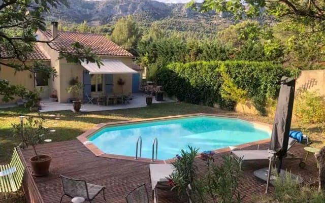Habitación privada y terraza al pie del Luberon