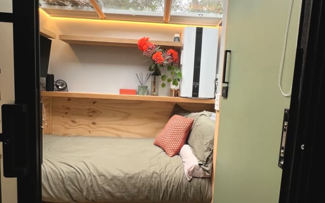 City Garden - Tiny Cabin