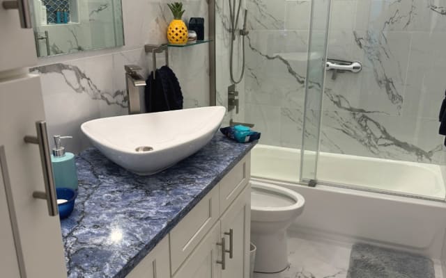 Valentin's listing on misterb&b - Your Bathroom