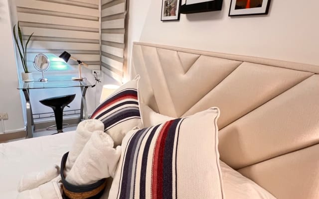 Quarto luxuoso com casa de banho privativa e café/chá - Foto 5