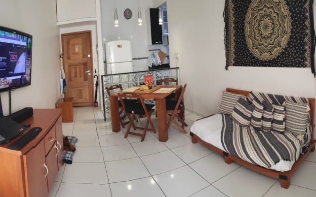 Ruhige 40m2 apt im Zentrum von Copacabana für Ruhe oder Remote-Arbeit.