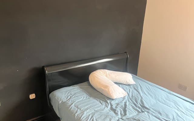 3 bed terrace house, ( only 2 bedrooms rented out)