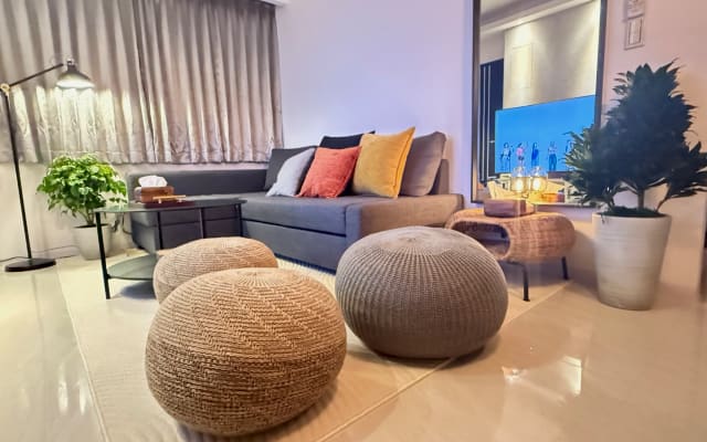 Appartement partagé Chic Ximen - à 5 minutes à pied du village gay !