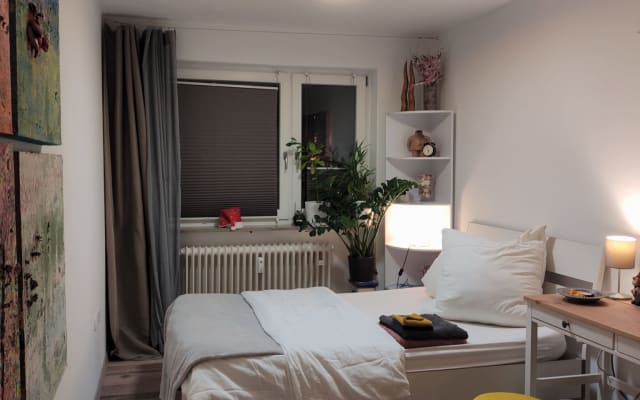 Bel appartement au rez-de-chaussée près du Siemens Sport Park