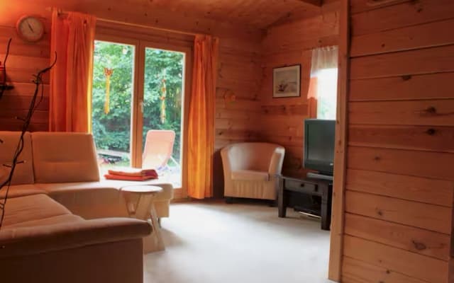 Romantique maison en bois massif Berlinnah