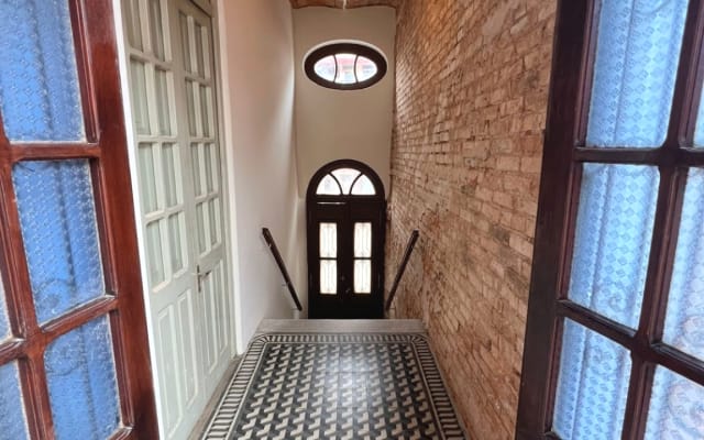 Entire | Renovated Colonial Home in Asuncion