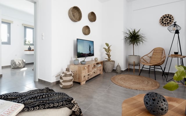 Pnoi Luxury Suites
DISCOVER THE AUTHENTIC HOSPITALITY IN SANTORINI
​ - Picture 19