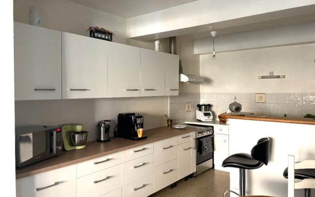 Beautiful country house located in muret, train station 3 kms, near...