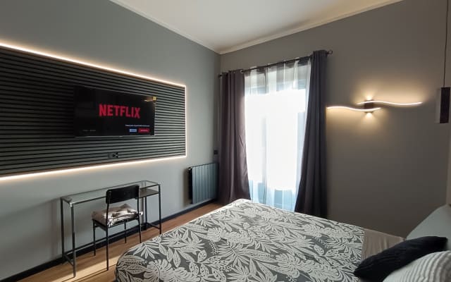 Elegant Room in Trastevere - The Black Palm