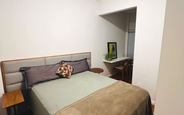 Relaxing Room in the Safest Place in Copacabana