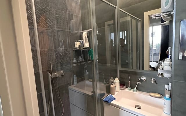 Room in beautiful apartment strategic to reach Milan