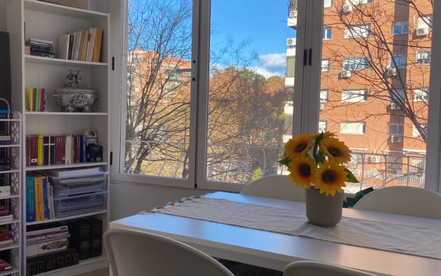 Private Room Madrid Retiro (Room 2)