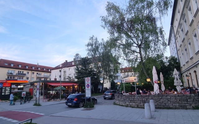 Anúncio de Christian em misterb&b - Vietnamesisches & italienisches Restaurant, knapp 100m um die Ecke