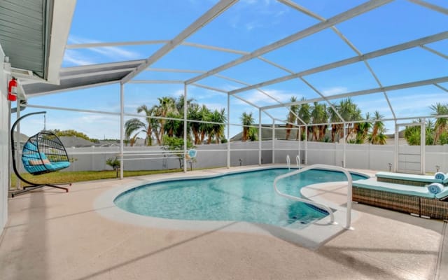 Belle maison 4/2 avec piscine près des parcs Disney !