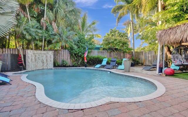 SexyVibe1/heat pool/private room &entrance/Cloth optional