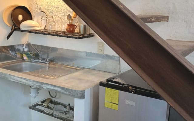 Loft acogedor en zona semi rural, decorado con arte original.
